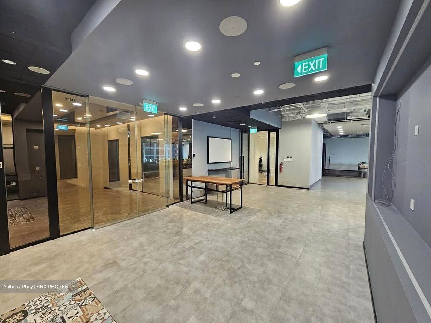 PLUS (D1), Office #615088401